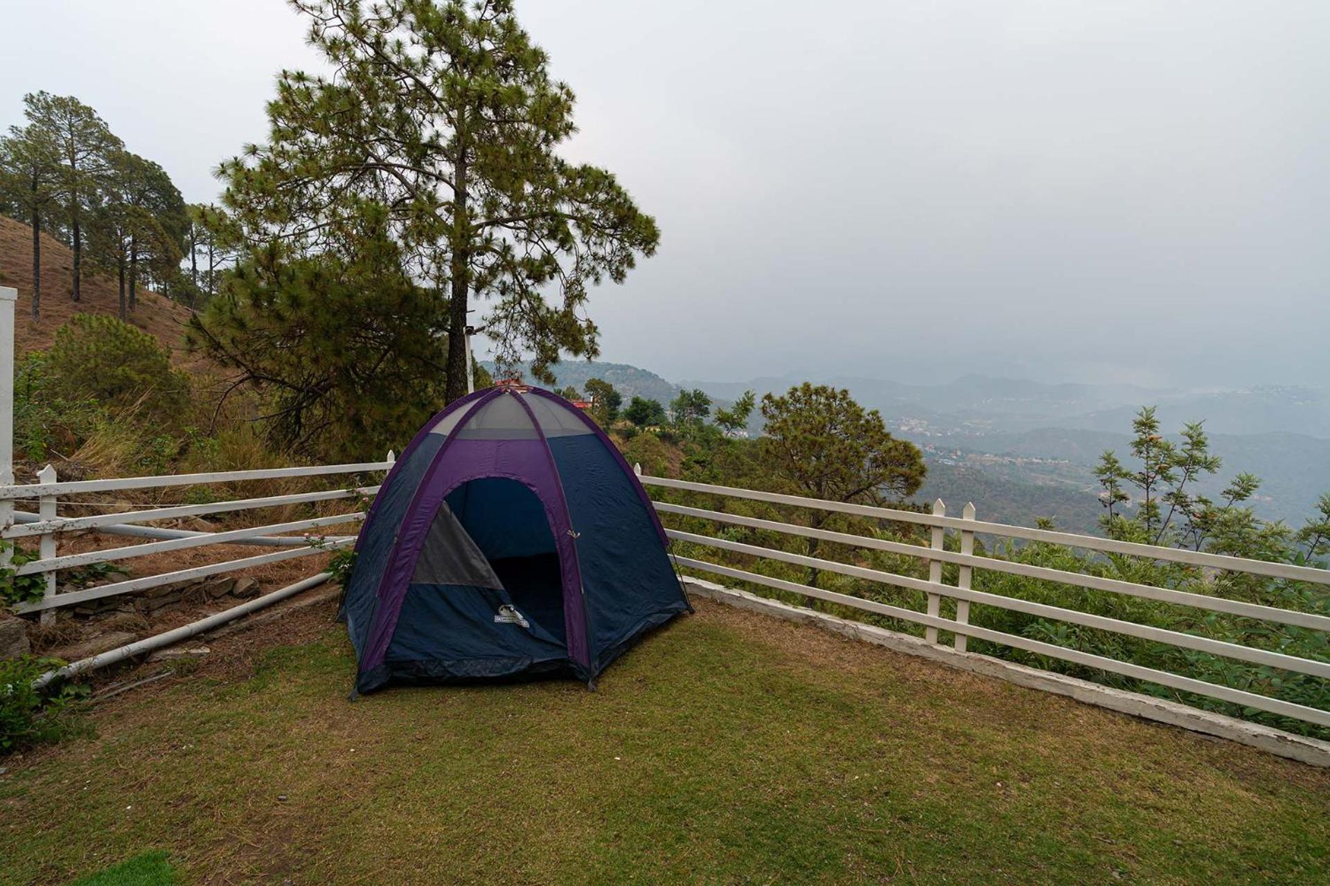 Stayvista At Bellevue With Outdoor Jacuzzi Kasauli Exterior foto