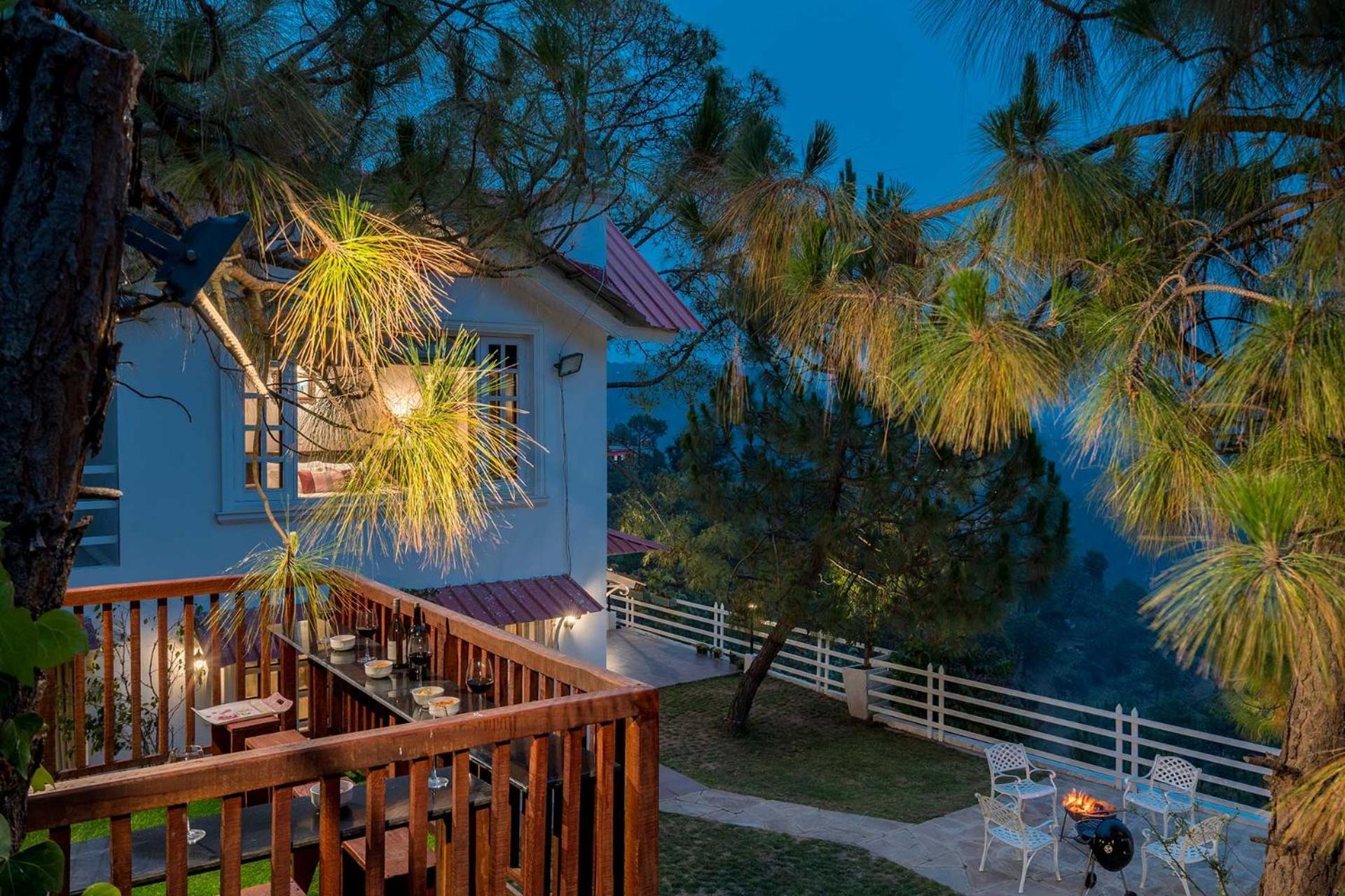 Stayvista At Bellevue With Outdoor Jacuzzi Kasauli Exterior foto
